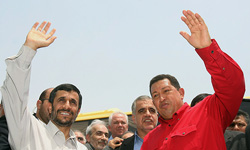 chavez.ahmadinejad.wave.2july07.jpg 