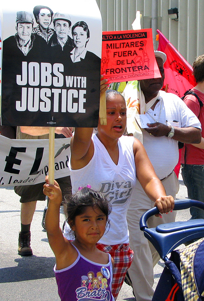 17-jobswithjustice-ussf-march.jpg 
