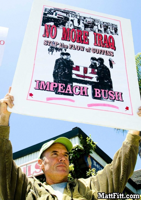 640_recruiter_protest_02.jpg
