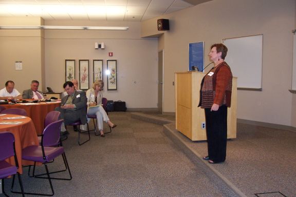 az_town_hall_health_care_reform_9-19-07_mcc__organizer.jpg 