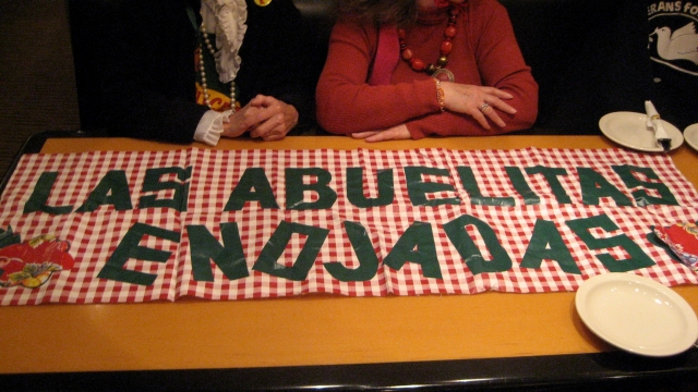 640_x07tablecloth.jpg