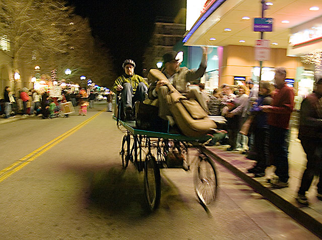 bike-sofa_12-31-07.jpg 