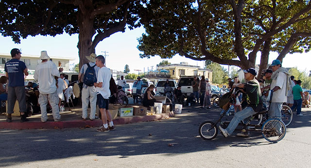 food-not-bombs_8-15-07.jpg 