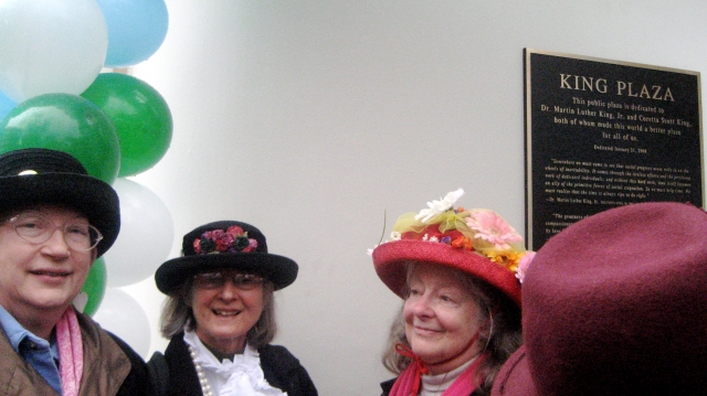 640_mlkkingplaque.jpg 