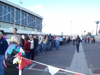 obama_visits_phoenix_1-30-08_audience_line_1.jpg