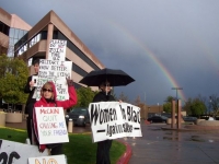 anti_mccain_protest_phoenix_2-4-08_rainbow-protesters.jpg