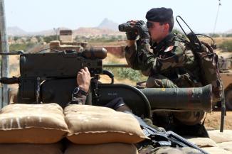 french_soldiers_in_chad_1.jpg 