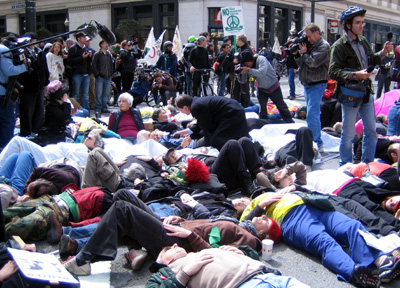 die-in03-proc.jpg 