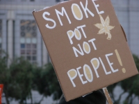 26__smokepotnotpeople__01505.jpg