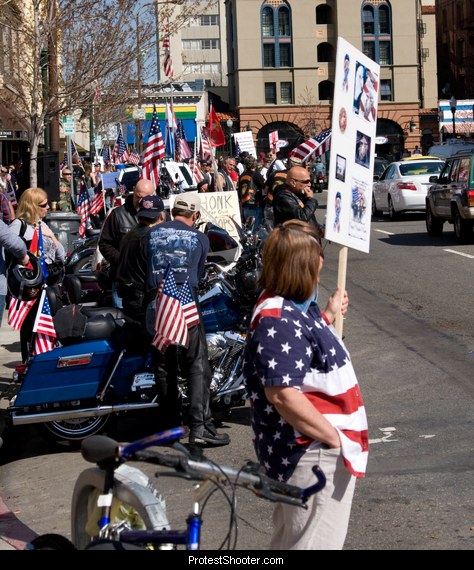 more_bikes_in_berkeely.jpg 
