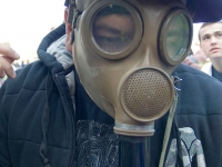 gas-mask_4-20-08.jpg