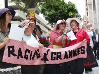 3-raging-grannies.jpg