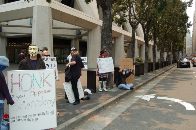 640_scientology_demo_july_12_125.jpg