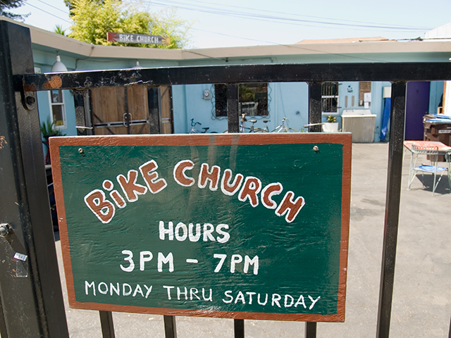 bike-church_7-20-08.jpg 