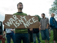 war-not-nice_9-2-08.jpg
