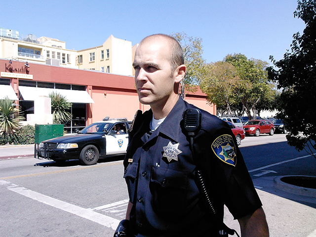 santa-cruz-police_9-23-08.jpg 