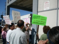 cindy_speaks_at_postal_workers_nalc214_rally.jpg