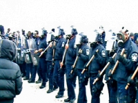 cops_in_riot_gear.jpg