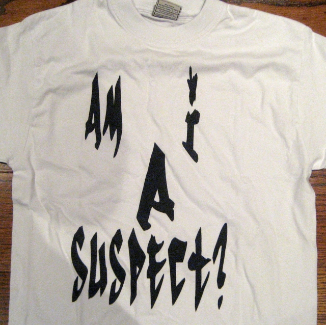 640_amiasuspecttshirt.jpg 