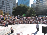 the_crowd_at_oakland_city_hall.jpg