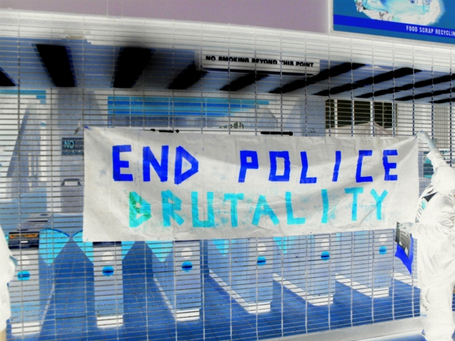 640_end_police_brutality.jpg 