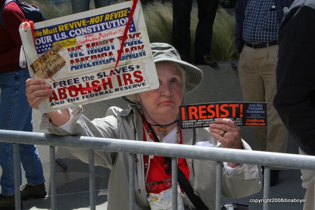 tea_party_protest_009.jpg 