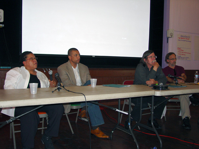 nymj_teach-in_051709_panel.jpg 