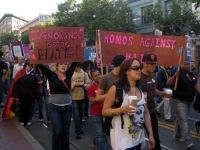 sign-homos01-adj-sm.jpg