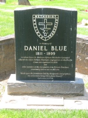 daniel_blue_grave_marker.jpg 