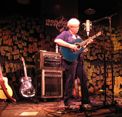 bruce_cockburn_14may08_ironhorse_2.jpg 