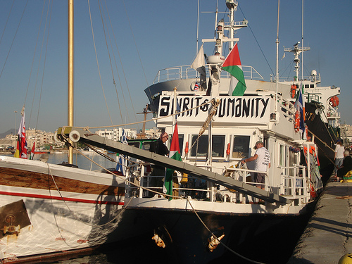 freegaza_spirit_of_humanity___dock_before_leaving.jpg 