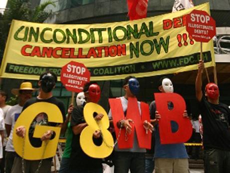 protest-vs-g8-wb.jpg 