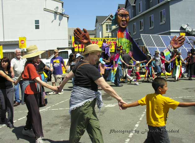 5553_somos_mayfair_line_dance.jpg 