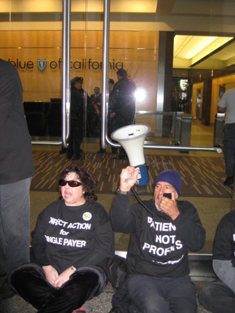 640_joe___sue_with_bullhorn-sm.jpg 