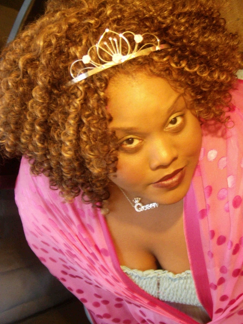 640_queenie_tt.jpg 