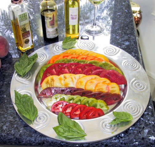 sliced-heirloom-tomatoes.jpg 