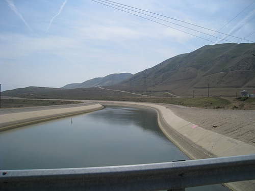 california_aqueduct.jpg 