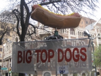 200_sxswstreetfooddogs.jpg