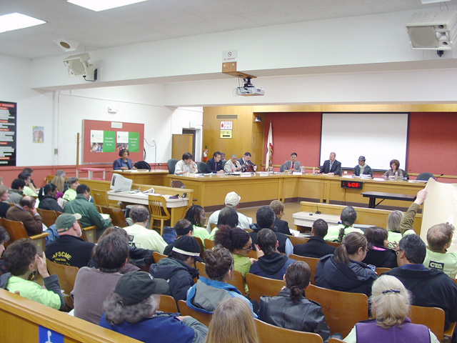 oaklandschoolboard_0421101803_2.jpg 