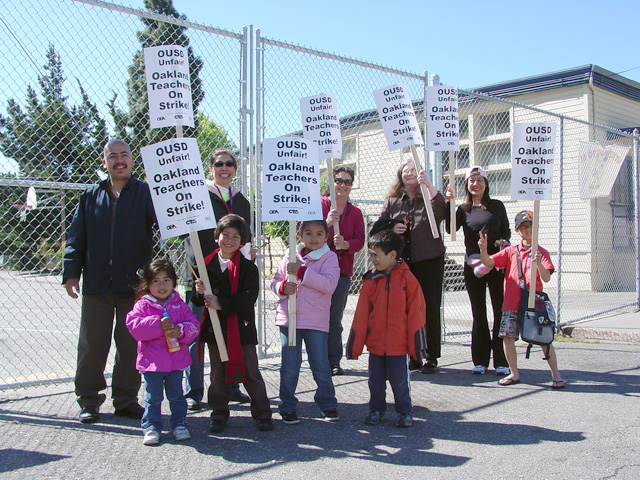 oaklandteacherstrike_0429101015_2.jpg 
