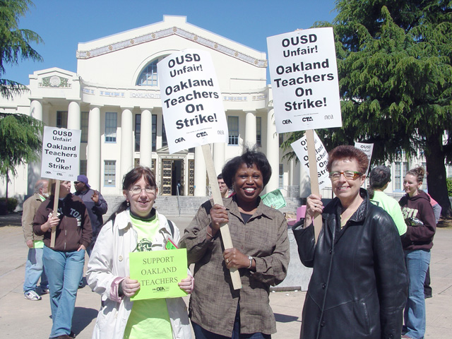 oaklandteacherstrike_0429101042_1.jpg 