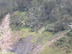 homes_landslides_apalaka.jpg 