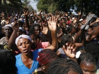 haiti-protest-billclinton-visit-feb5.jpg