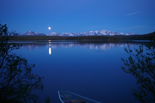 moonrisefishlake2.jpg 