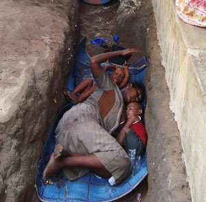 shelling_and_gunfire_continued_throughout_the_day.jpg 