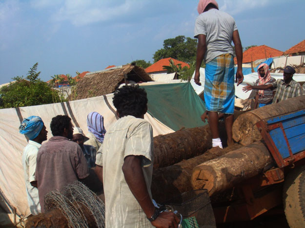 situation_report_9th_may_2009_transporting_materials_to_build_new_bunkers.jpg 