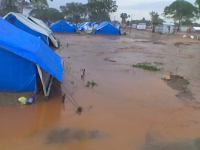 idp_camp_vavuniya_flood_tamilnational_01.jpg