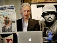 assange100726.jpg