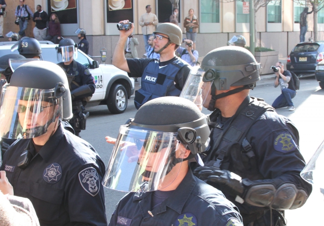 640_police-video-record-protest.jpg 
