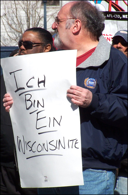 110226wiscsolidarity5150.jpg 